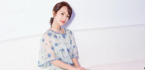 娱乐爆料社杨紫,娱乐圈的青春女神，揭秘她的成长之路